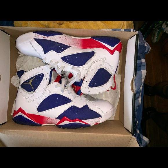 All size 9.5 - Picture 2 of 5